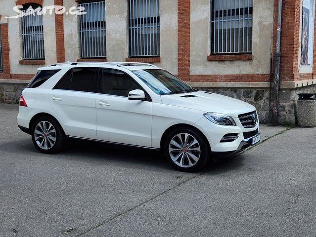 Mercedes Třída M